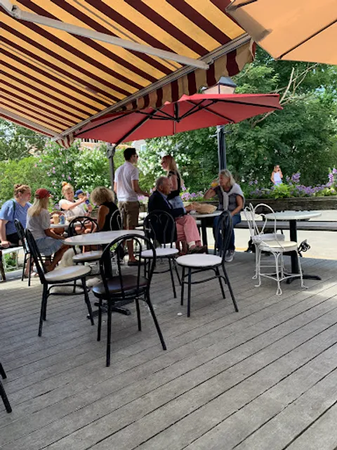 Claudette's Sandwich Shop