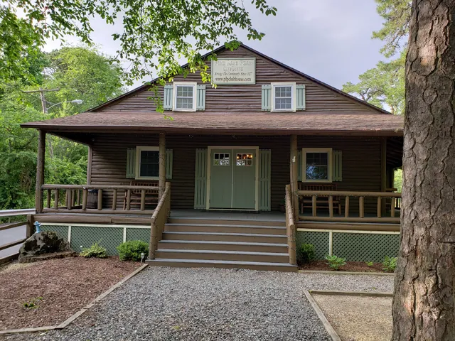 Pine Lake Park Log Cabin