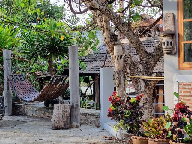 Koh Sichang - SawasdeeSichang Resort