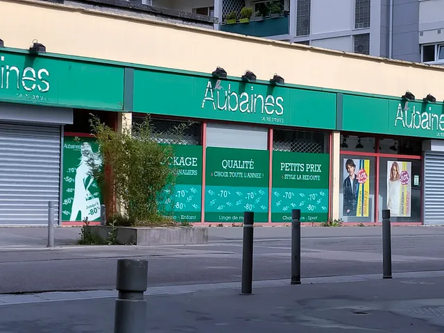 Marché des Emmurées