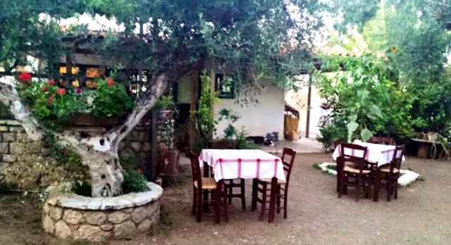 Vagias taverna