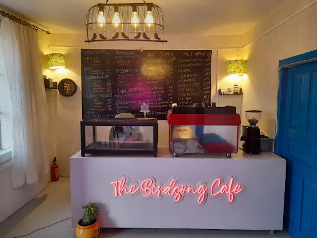 Cafe Simili, Mukteshwar