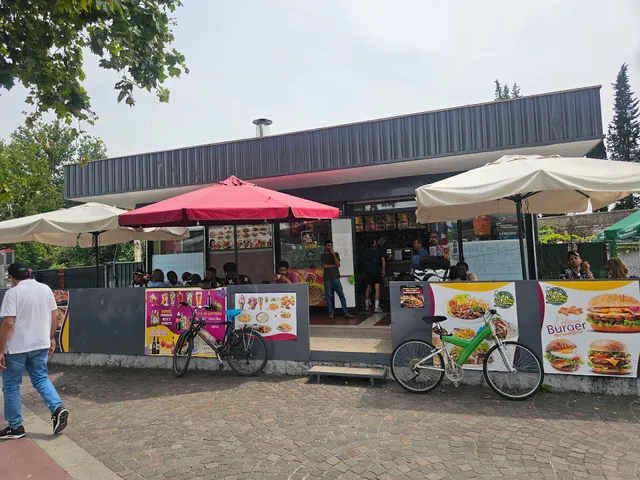 Pak Grill verona halal food (P G V )