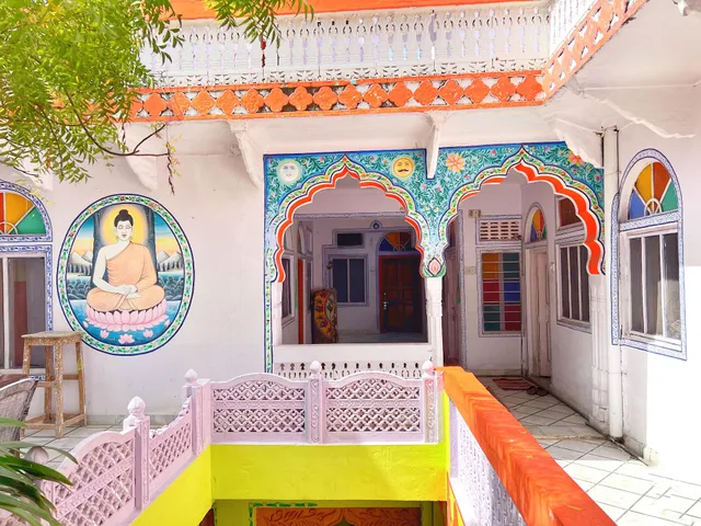 Hotel Paramount Palace