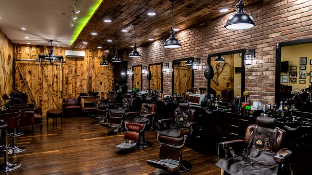 Lions Den Shear And Shave/Barbershop