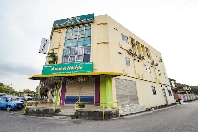 OYO 44058 Motel Sre Bayam