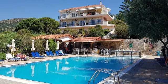 Andreas studios & Apartments