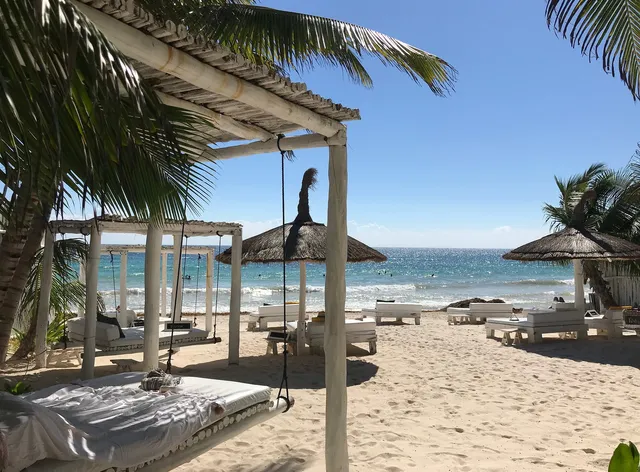Playa Mambo - Cabanas in Tulum