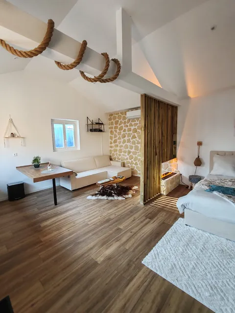 Le Chalet Champenois à Troyes - Jacuzzi, Ciné Netflix, Terrasse, Escape Game