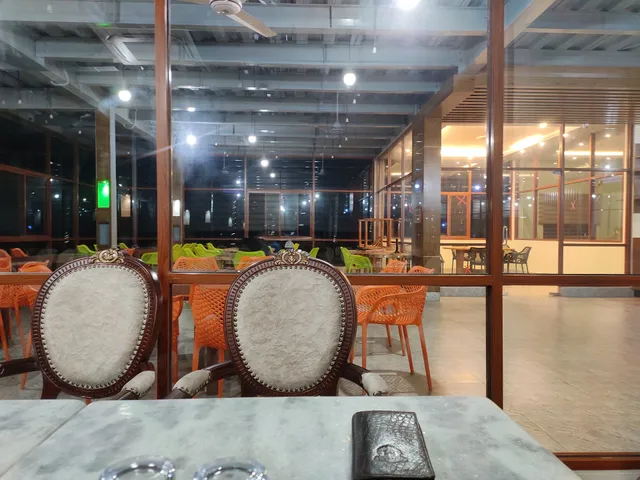 Elite live fish restaurant