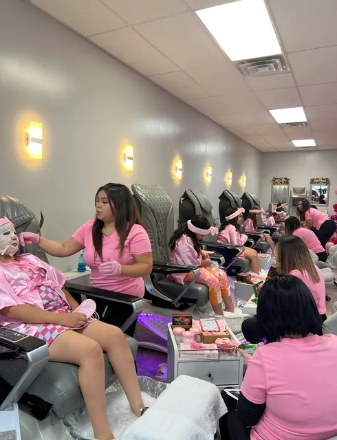 Extravagance Nails Studio