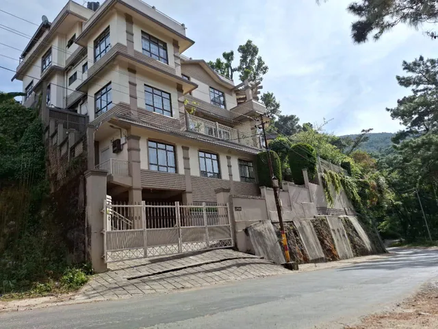 Lashisha Guest house