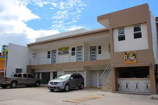 Isabel Hotel & Suites, Guadalupe y Calvo