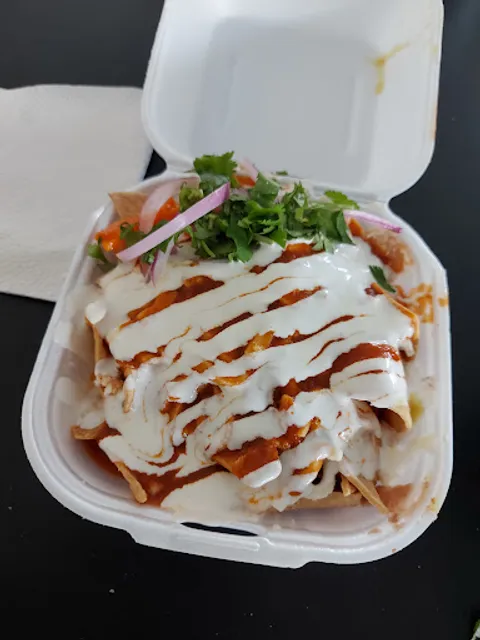 Chilaquiles De La Uni