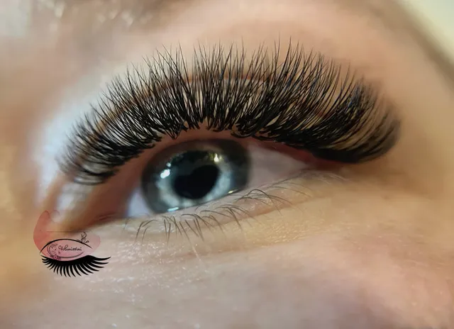 Volumissimi Eyelash Extensions