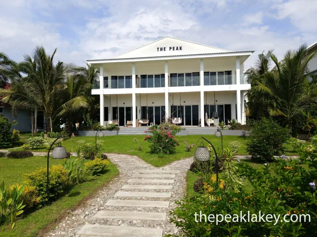 The Peak Surf House