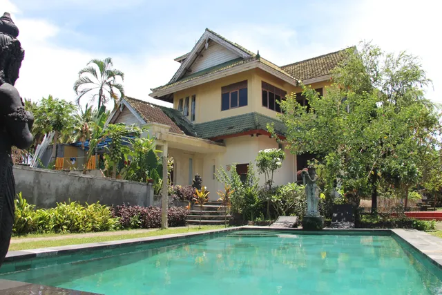 Agung Kartini Villa Hostel