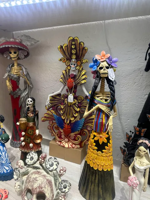 La Iguana Art Gallery