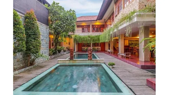 Hotel Catur Adi Putra