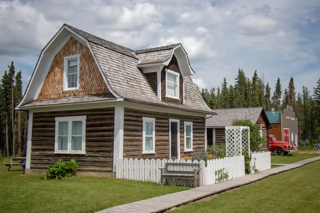 Caroline Wheels of Time Museum