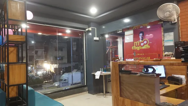 William John's Pizza