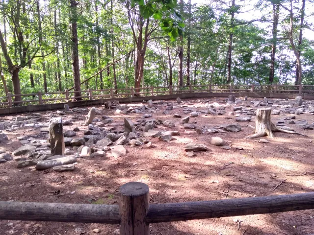 Nishizakiyama Stone Circle