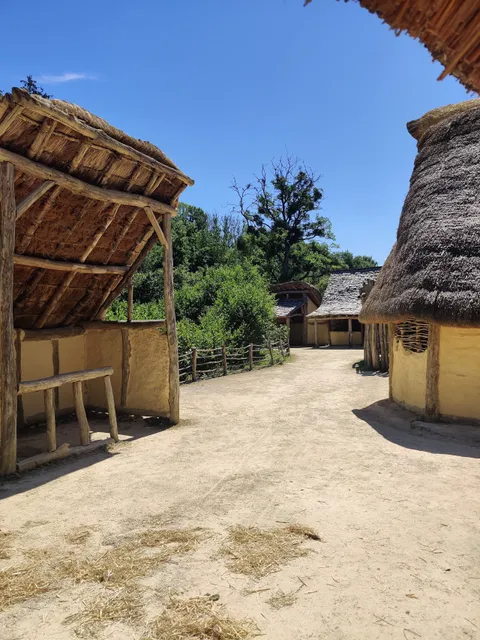 Centre historique Mont Cornu - Asso Montcornet Remonte Le Temps