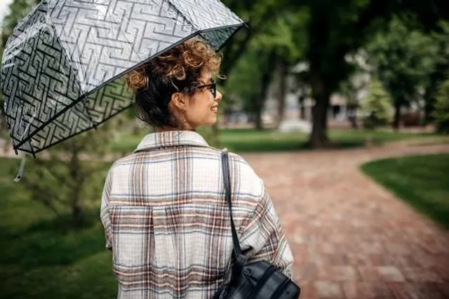 Zarinshahr Beach Park