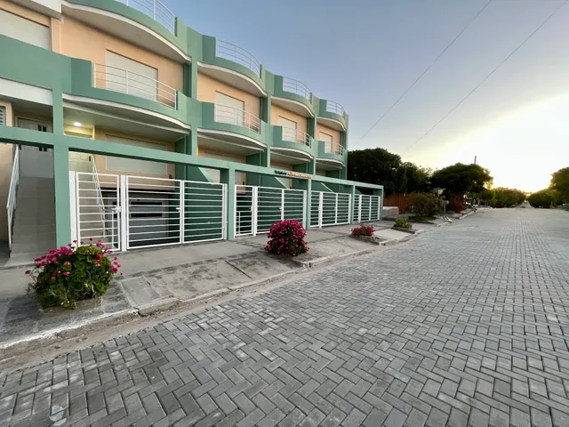 TRIPLEX SOMUNCURA APART