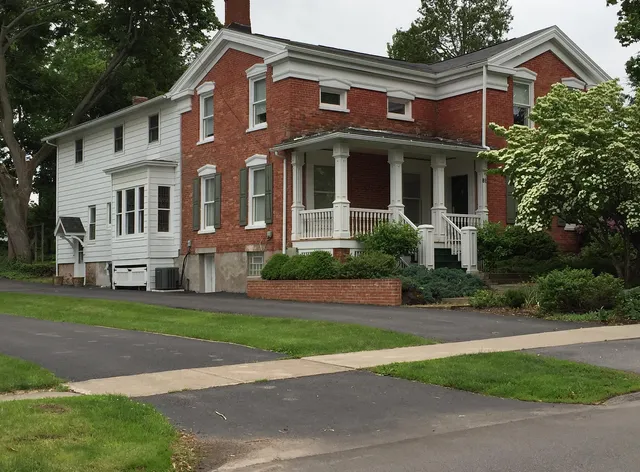 Bed & Breakfast At The White