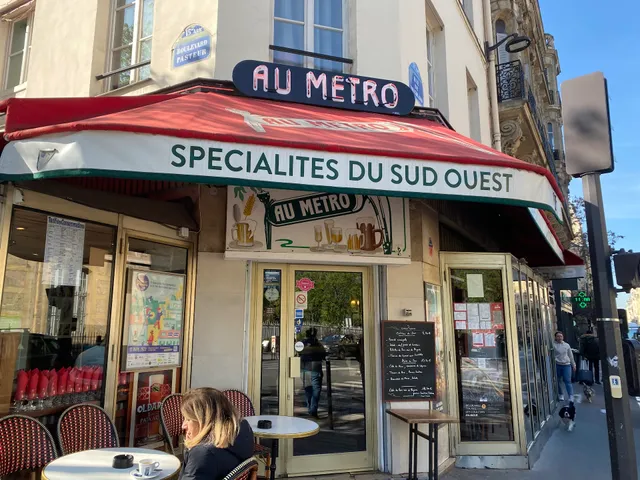Au Métro
