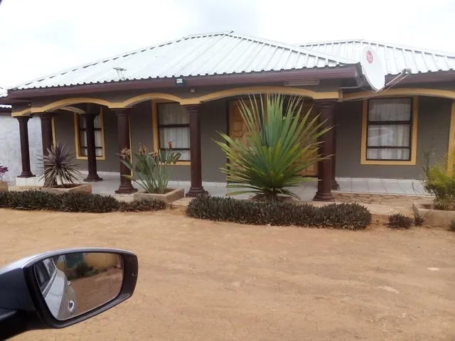 DreamLand Guest Lodge