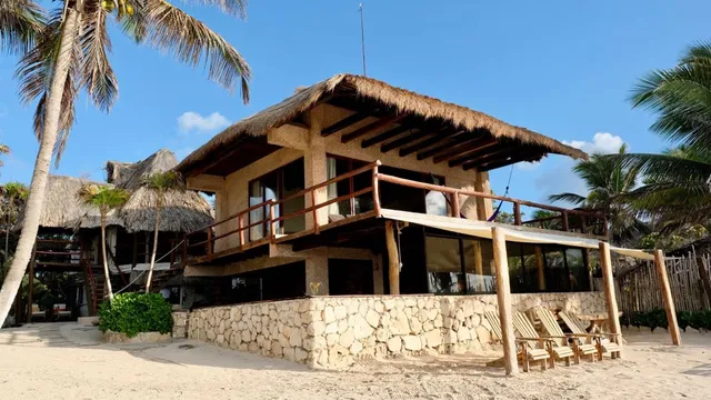 Casa Aakbal