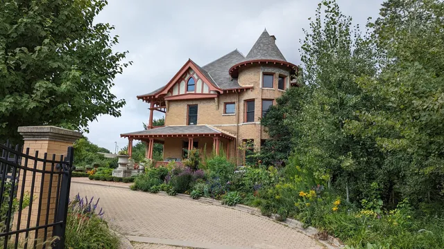 Allen Centennial Garden