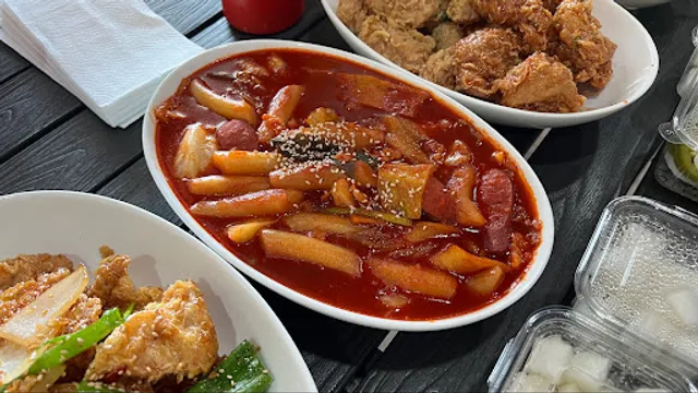 Ginkgo Katsu & Hotdog