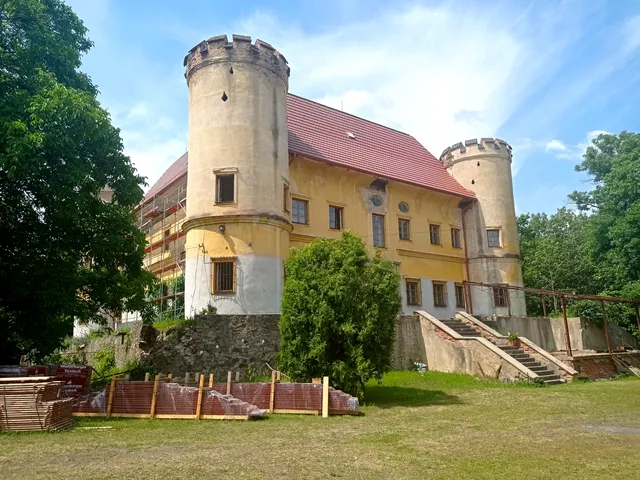 Zámek Dívčí Hrad