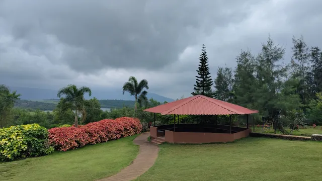 Moonstone Hammock, Kamshet