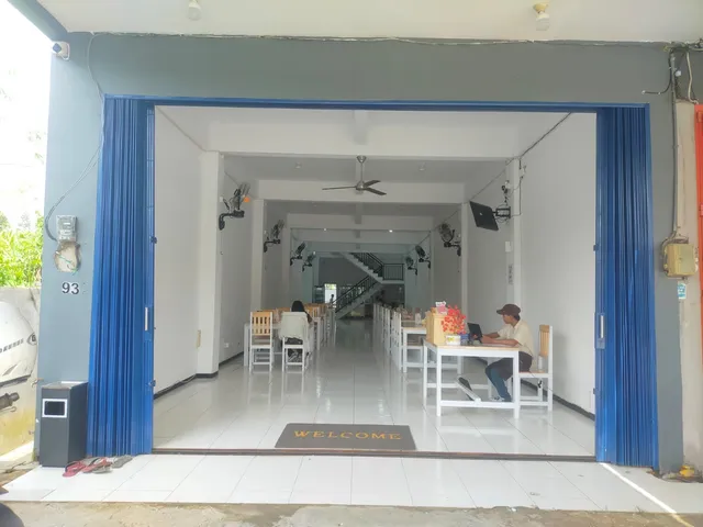 VANTHA Seafood House