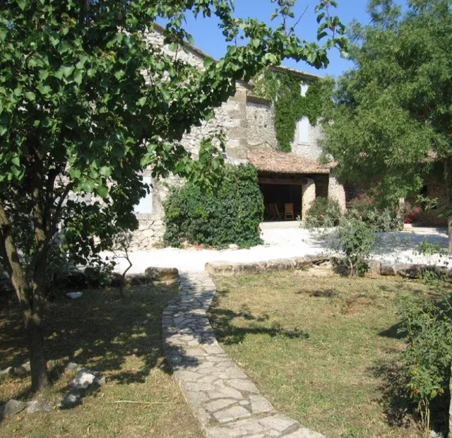 Mas de la Baudrière: grand gîte familial de charme avec piscine à la campagne haut de gamme Provence