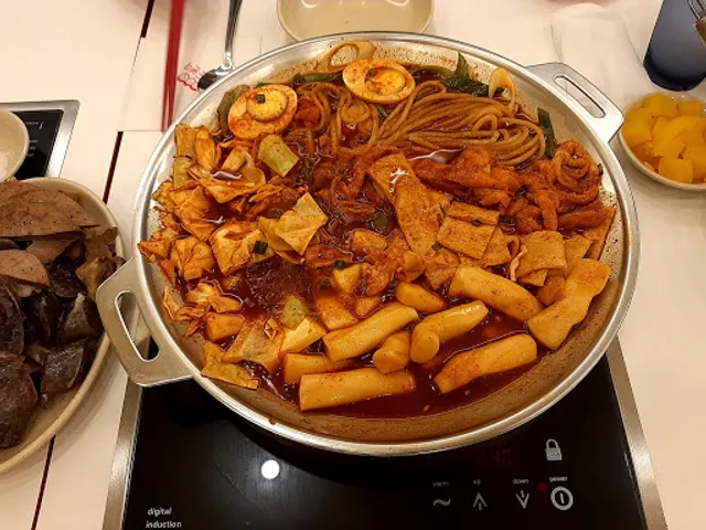 남도분식 롯데몰수원점