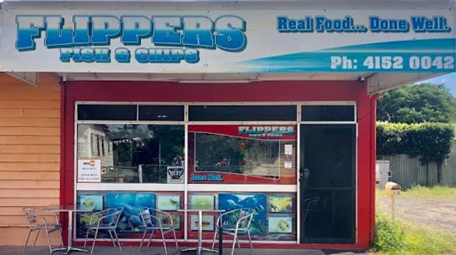 FLIPPERS FISH & CHIPS