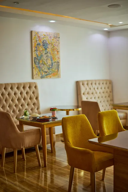 Maima Mia Restaurant & BOKU Kitchen