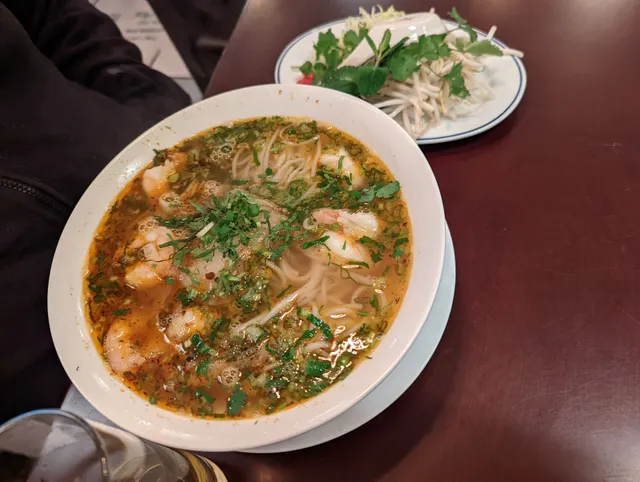 Huong Sen Restaurant