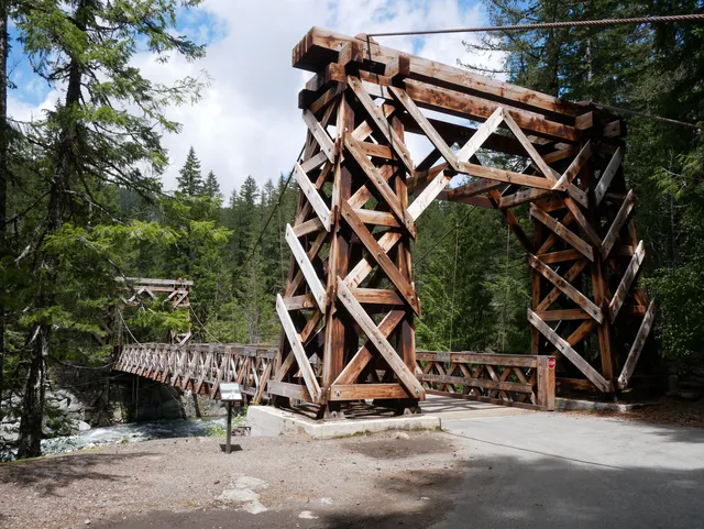 Longmire Suspension Bridge