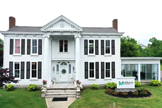 Monthaven Arts & Cultural Center