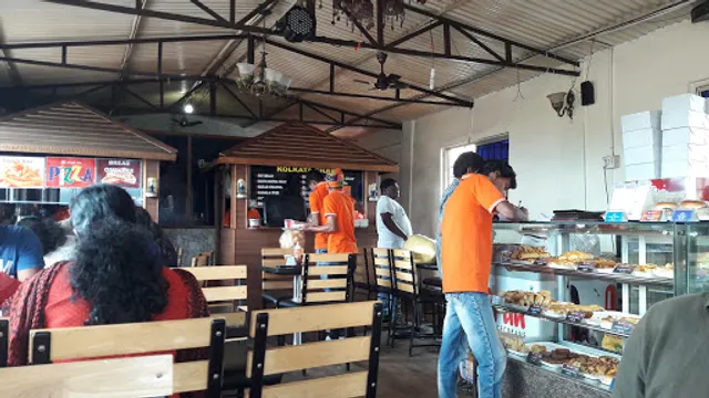 Mud Pie Cake Shop And Cafe