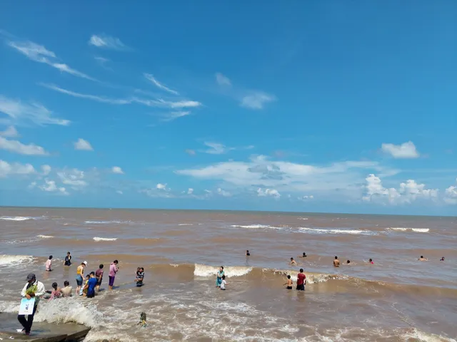 bãi tắm Hàng Dương