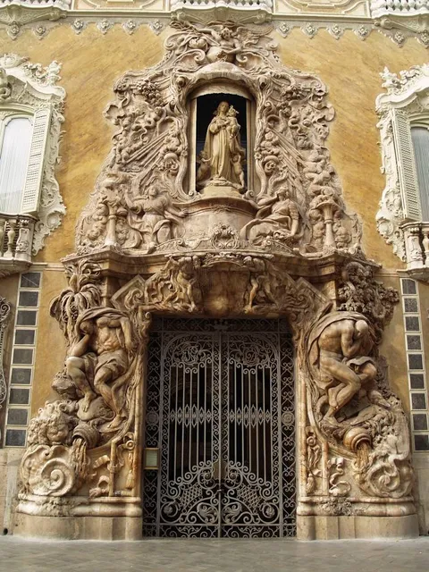 Museu Nacional de Ceràmica i de les Arts Sumptuàries Gonzàlez Martí