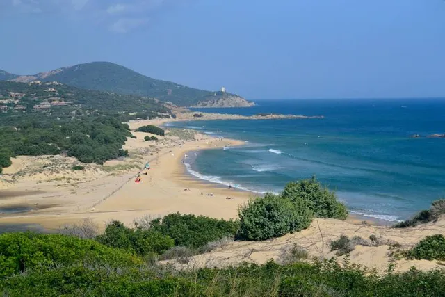 Spiaggia Di Campana Pontile