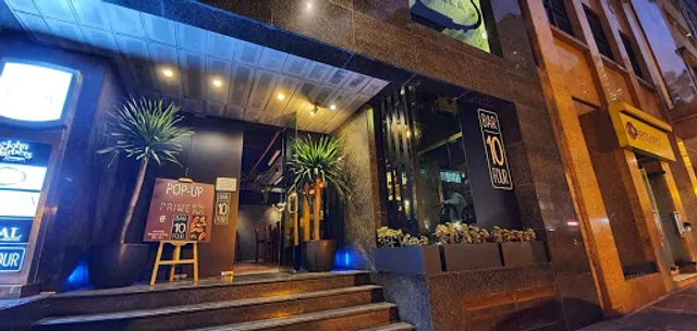 Bar 10 Four